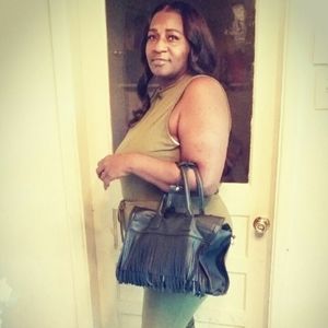 Meet your Posher, Denise